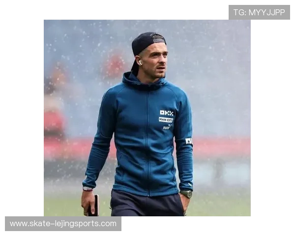 足球球星四件套是什么揭秘 各大球员必备的个人装备和背后故事